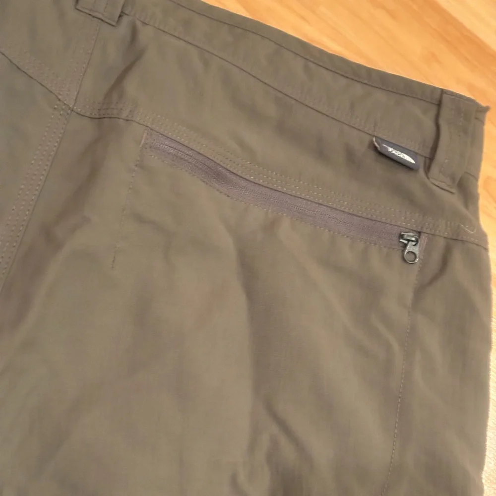 The North Face Men's Olive Cargo‎ Shorts